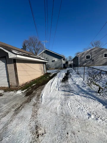 $795 | 918 North Kealing Avenue, Indianapolis, IN 46201