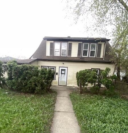 4631 West Bernhard Place Milwaukee, WI 53216 - Photo 1 of 1 IMG_7183