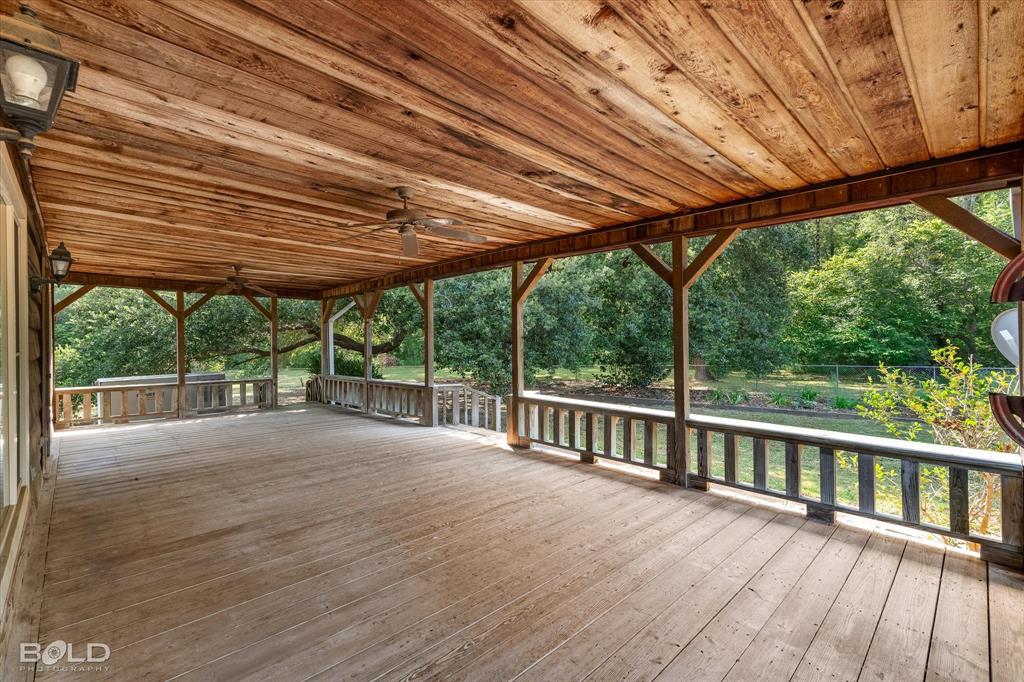 2055 Sloan Road Mansfield, LA 71052 - Photo 8 of 39 Back porch