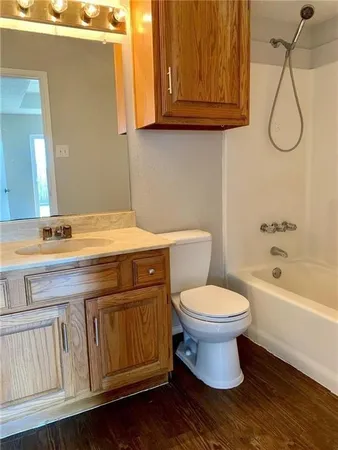 $1,450 | 539 Canary Lane, Red Oak, TX 75154