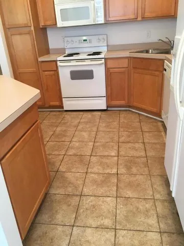 $1,650 | 146 Darcy Avenue, Goose Creek, SC 29445