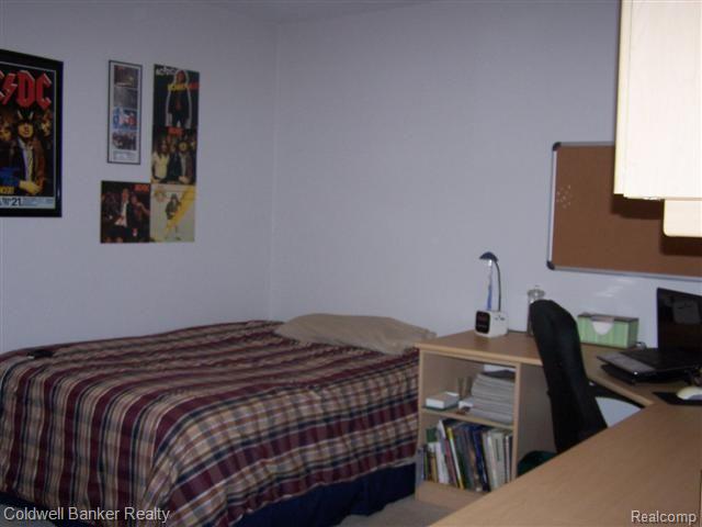 1823 Fair Oak Court Rochester, MI 48309 - Photo 20 of 24 Bedroom IV