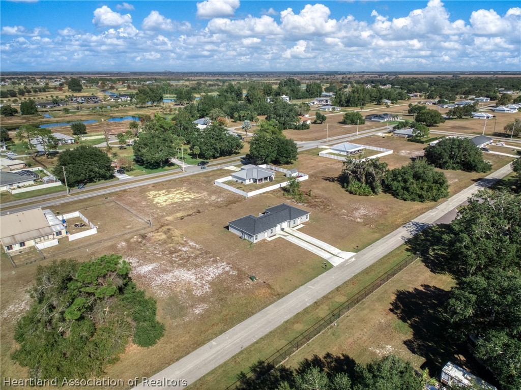 6301 Red Cedar Road Sebring, FL 33876 - Photo 3 of 40