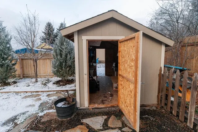 $399,999 | 3412 West 3rd Avenue, Spokane, WA 99224