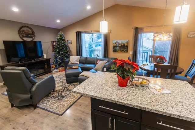 $399,999 | 3412 West 3rd Avenue, Spokane, WA 99224