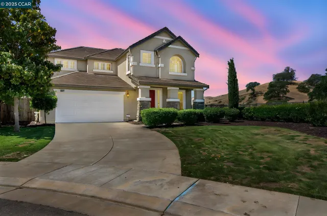 $569,950 | 9028 Tee Court, Patterson, CA 95363