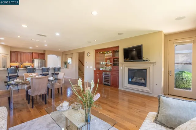 $569,950 | 9028 Tee Court, Patterson, CA 95363