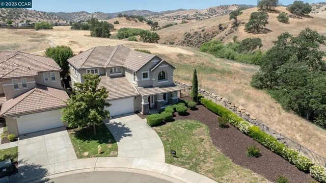 $569,950 | 9028 Tee Court, Patterson, CA 95363