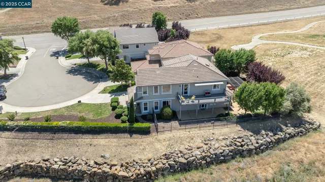 $569,950 | 9028 Tee Court, Patterson, CA 95363
