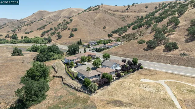 $569,950 | 9028 Tee Court, Patterson, CA 95363