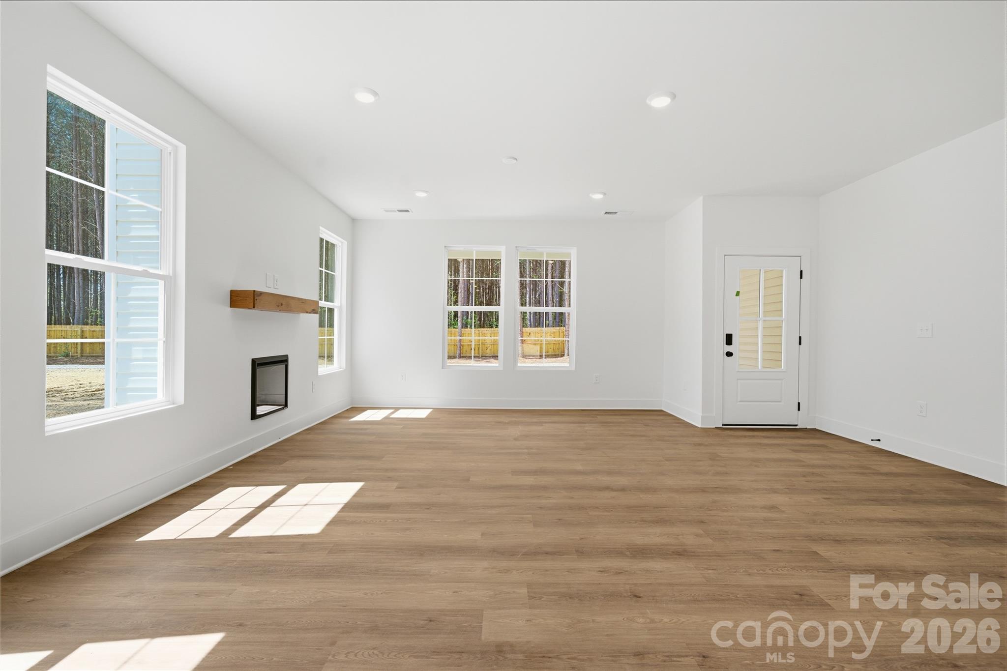 1424 Quiver Way York, SC 29745 - Photo 5 of 43