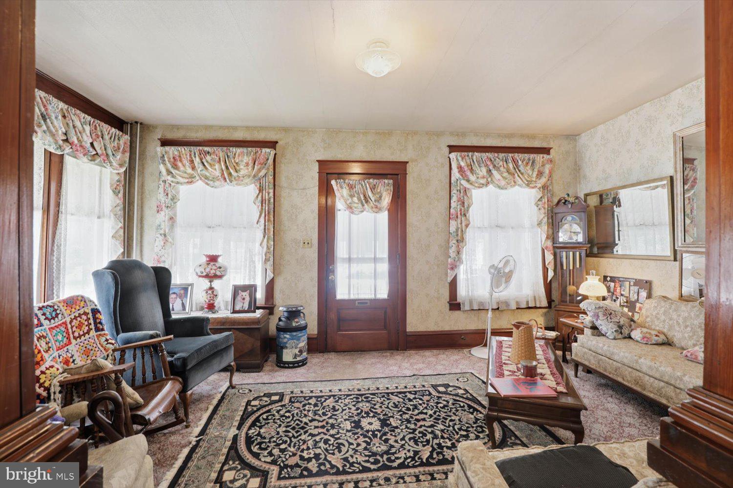 218 Main Street Denver, PA 17517 - Photo 5 of 31 Living Room