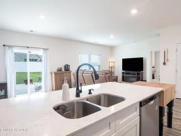 $319,900 | 93 Thistle Drive, Bluff City, TN 37618