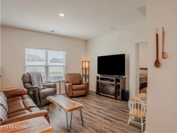 $319,900 | 93 Thistle Drive, Bluff City, TN 37618