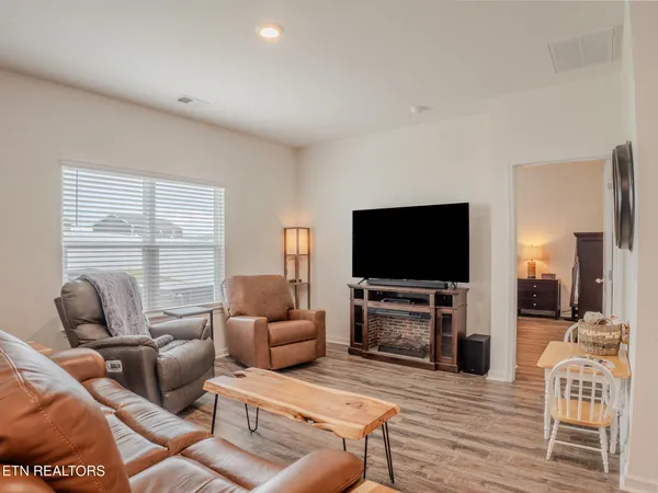 $319,900 | 93 Thistle Drive, Bluff City, TN 37618