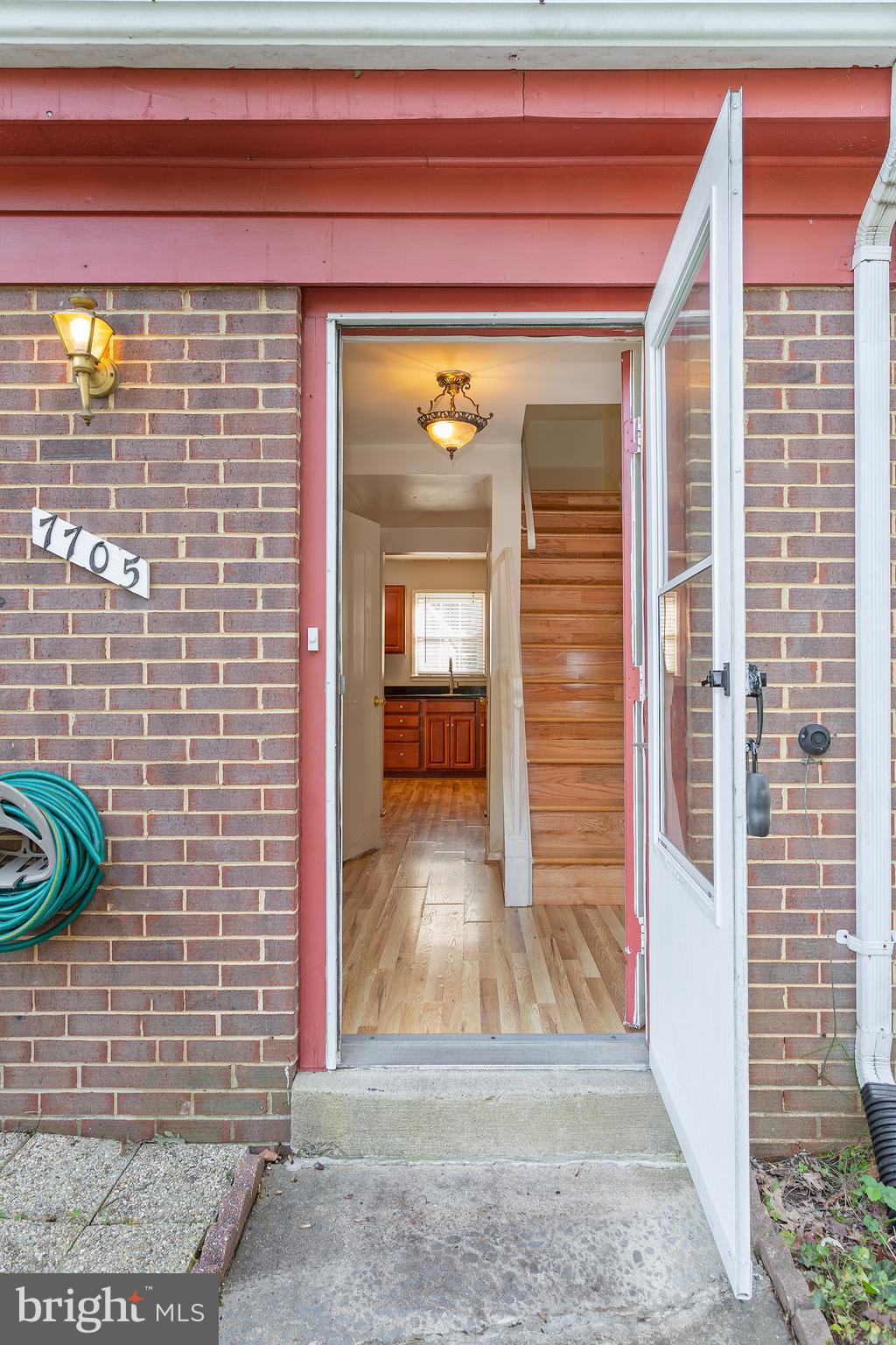 7705 Matisse Way Springfield, VA 22153 - Photo 3 of 32 Entrance