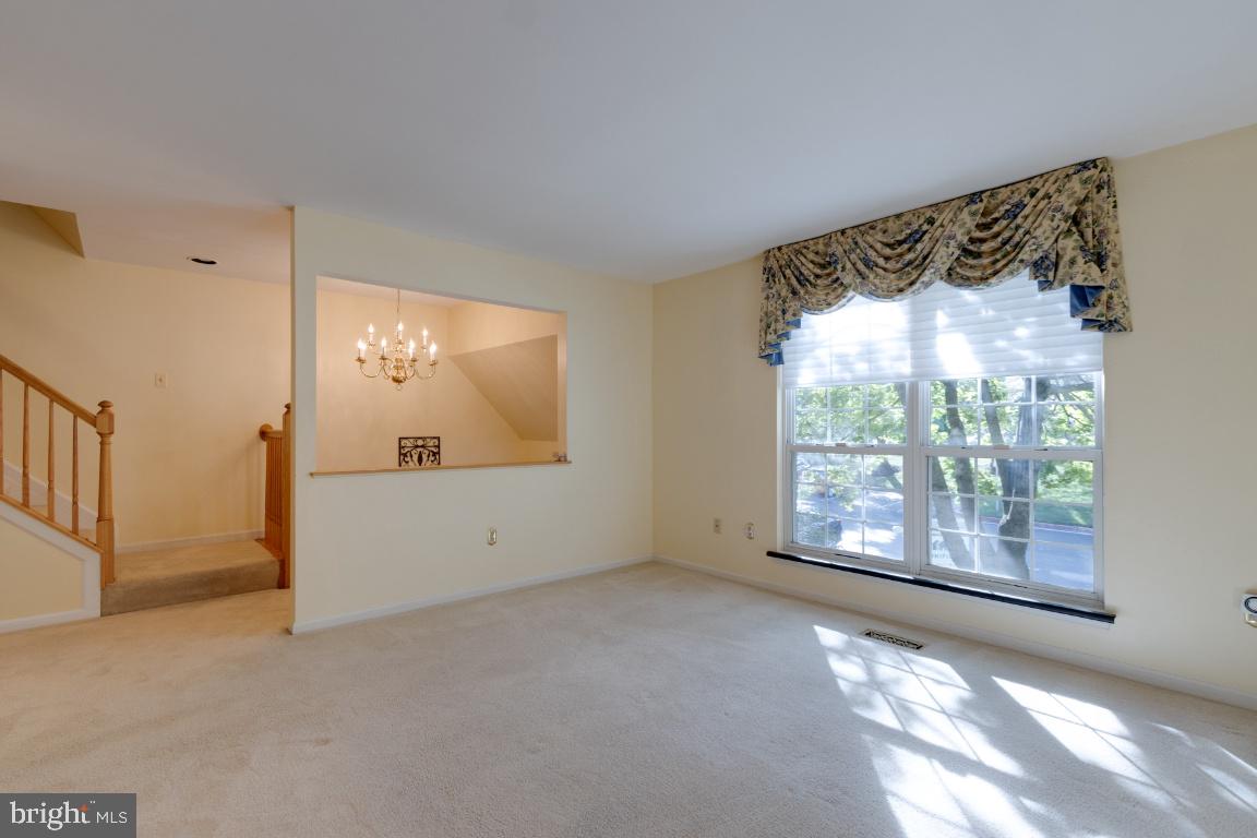 6192 Good Hunters Ride Columbia, MD 21045 - Photo 4 of 42 Large Window at Living Room
