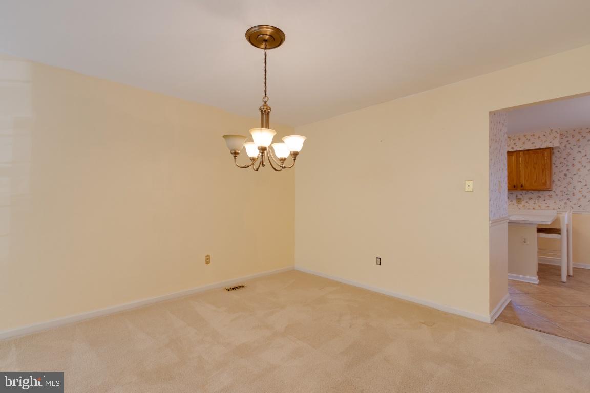 6192 Good Hunters Ride Columbia, MD 21045 - Photo 7 of 42 Dining Room/Living Room Combo