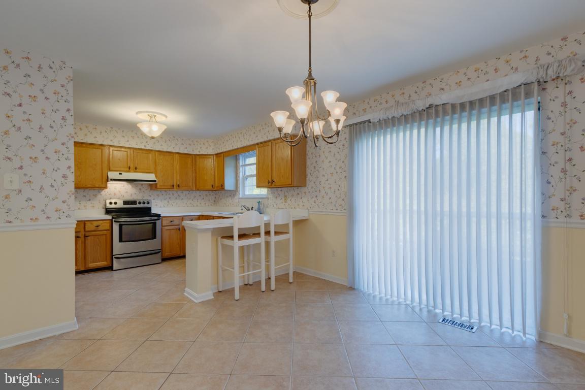 6192 Good Hunters Ride Columbia, MD 21045 - Photo 9 of 42 Open Kitchen/Breakfast Room