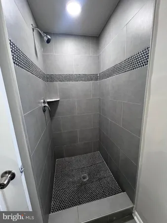 $595,000 | 3723 West Ox Road, Fairfax, VA 22033