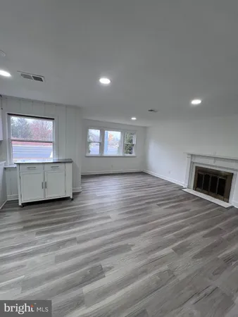 $595,000 | 3723 West Ox Road, Fairfax, VA 22033