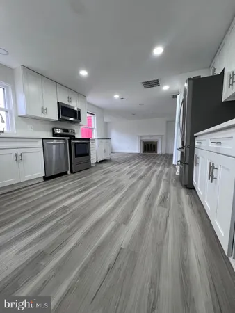 $595,000 | 3723 West Ox Road, Fairfax, VA 22033