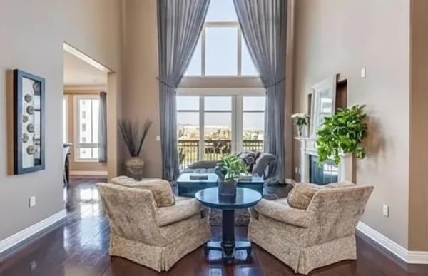 $2,895,000 | 558 Caruso Avenue, Unit 558, Glendale, CA 91210