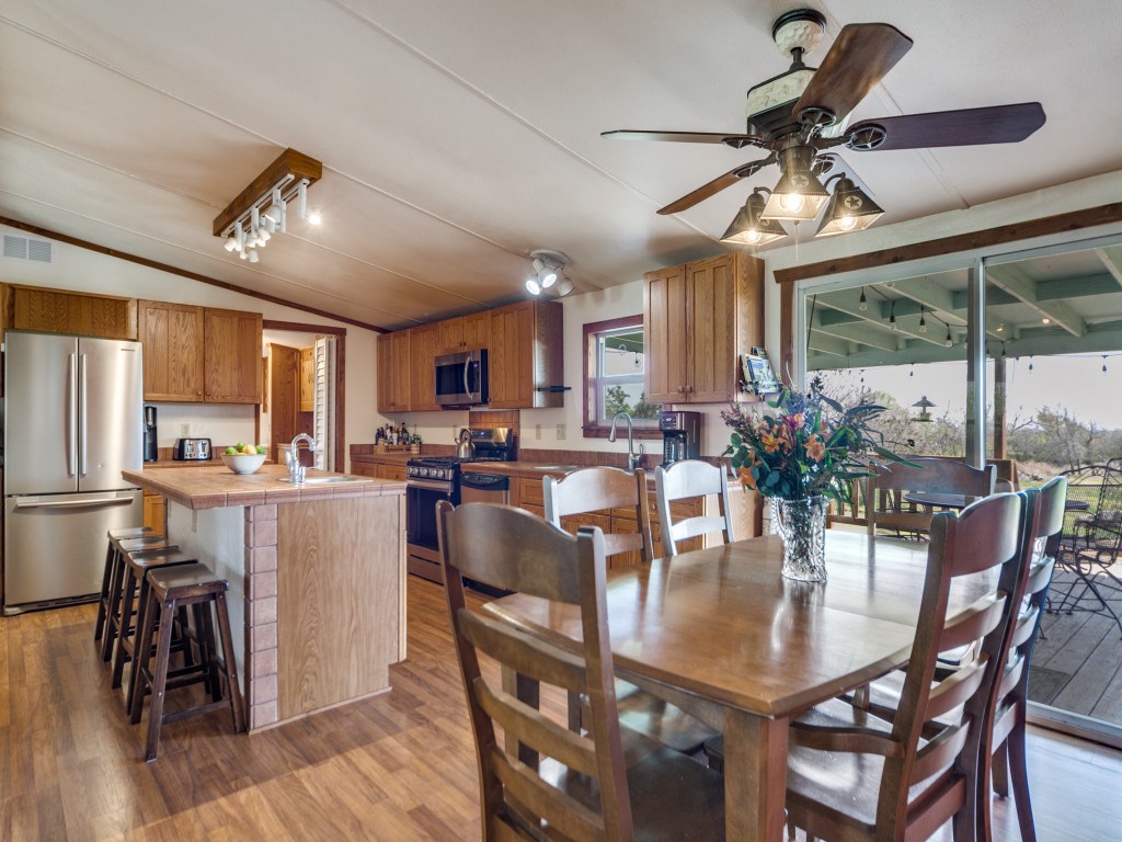 7991 Ranch Road 965 Fredericksburg, TX 78624 - Photo 12 of 49