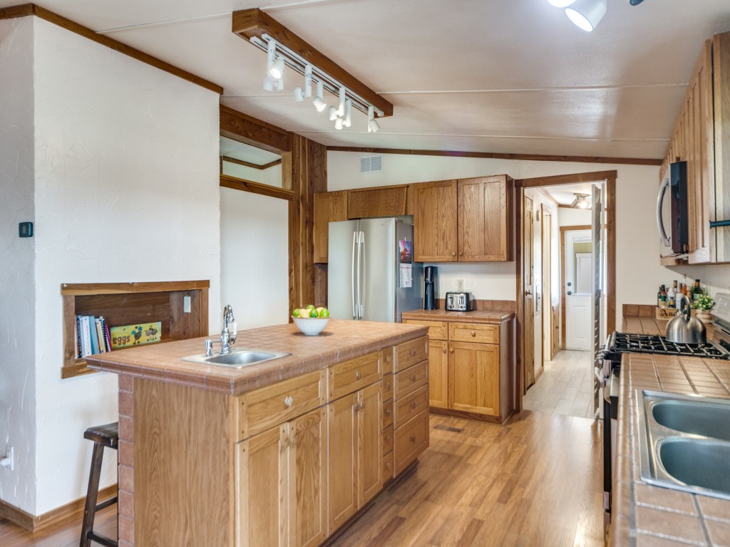 7991 Ranch Road 965 Fredericksburg, TX 78624 - Photo 13 of 49