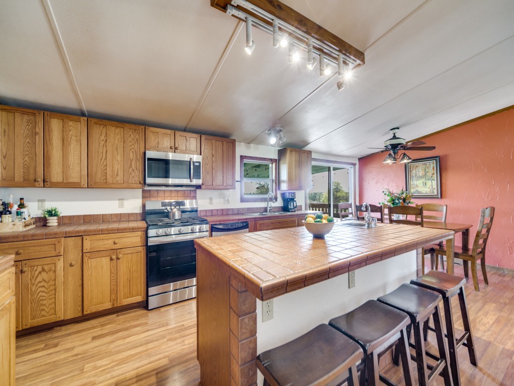 7991 Ranch Road 965 Fredericksburg, TX 78624 - Photo 14 of 49