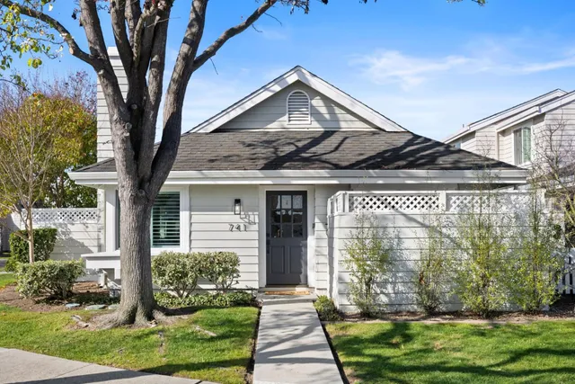 $1,595,000 | 741 Newport Circle, Redwood City, CA 94065