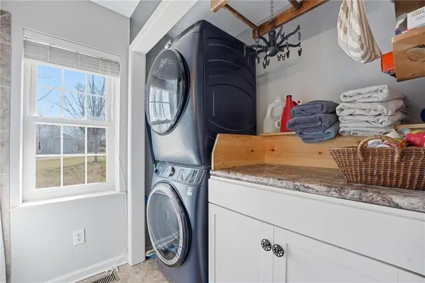 $450,000 | 21816 South Hannah Road, Harrisonville, MO 64701