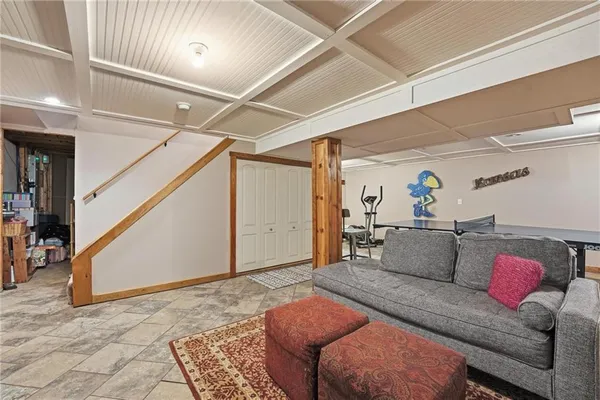 $450,000 | 21816 South Hannah Road, Harrisonville, MO 64701