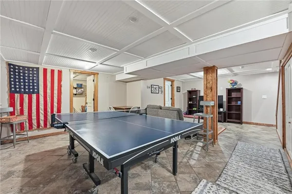 $450,000 | 21816 South Hannah Road, Harrisonville, MO 64701