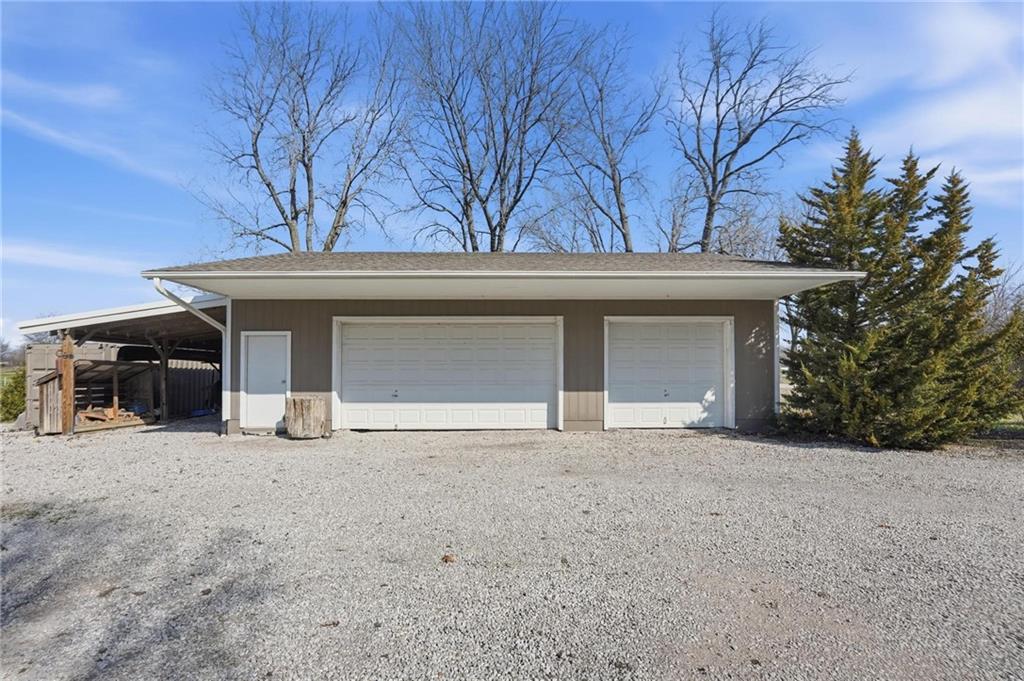 21816 South Hannah Road Harrisonville, MO 64701 - Photo 3 of 49