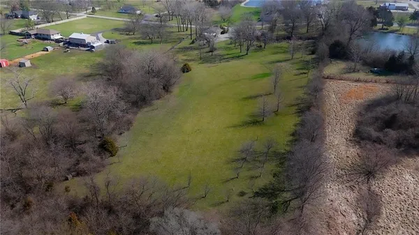 $450,000 | 21816 South Hannah Road, Harrisonville, MO 64701