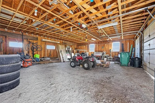 $450,000 | 21816 South Hannah Road, Harrisonville, MO 64701