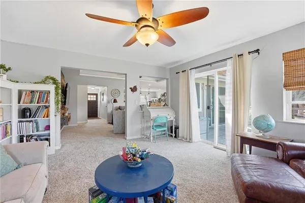 $450,000 | 21816 South Hannah Road, Harrisonville, MO 64701