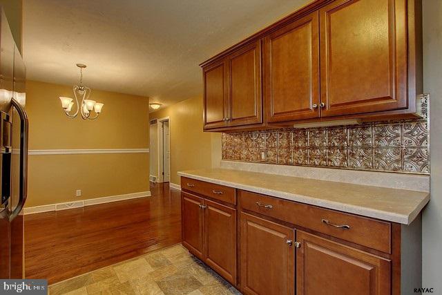 392 Hillcrest Road York, PA 17403 - Photo 8 of 27