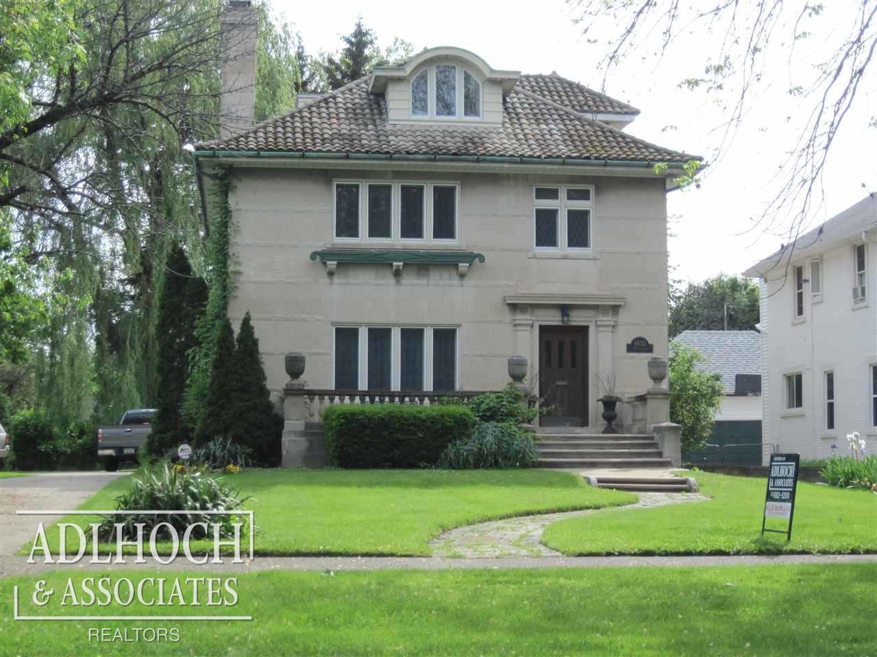 1430 Buckingham Road Grosse Pointe Park, MI 48230 - Photo 1 of 23