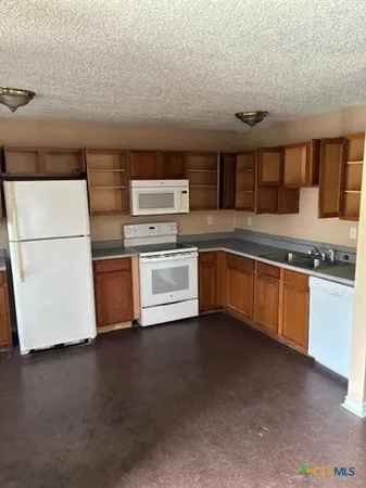 $925 | 205 West Vardeman Avenue, Unit B, Killeen, TX 76541