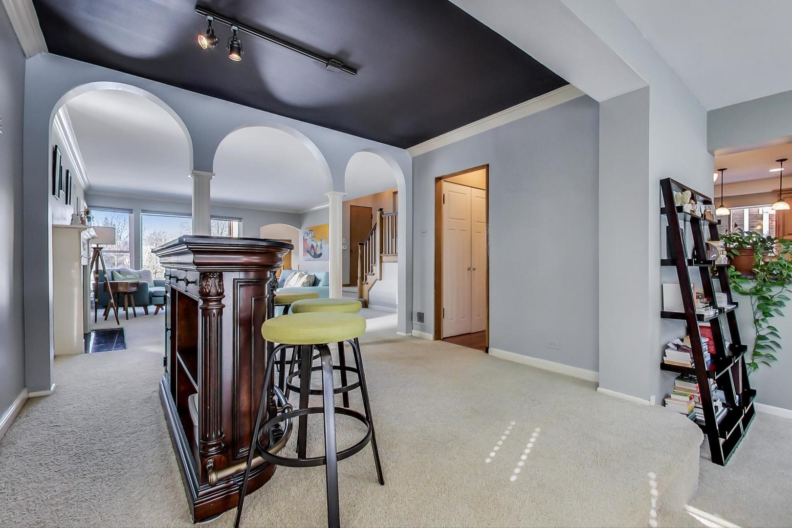 616 Selborne Road Riverside, IL 60546 - Photo 18 of 51