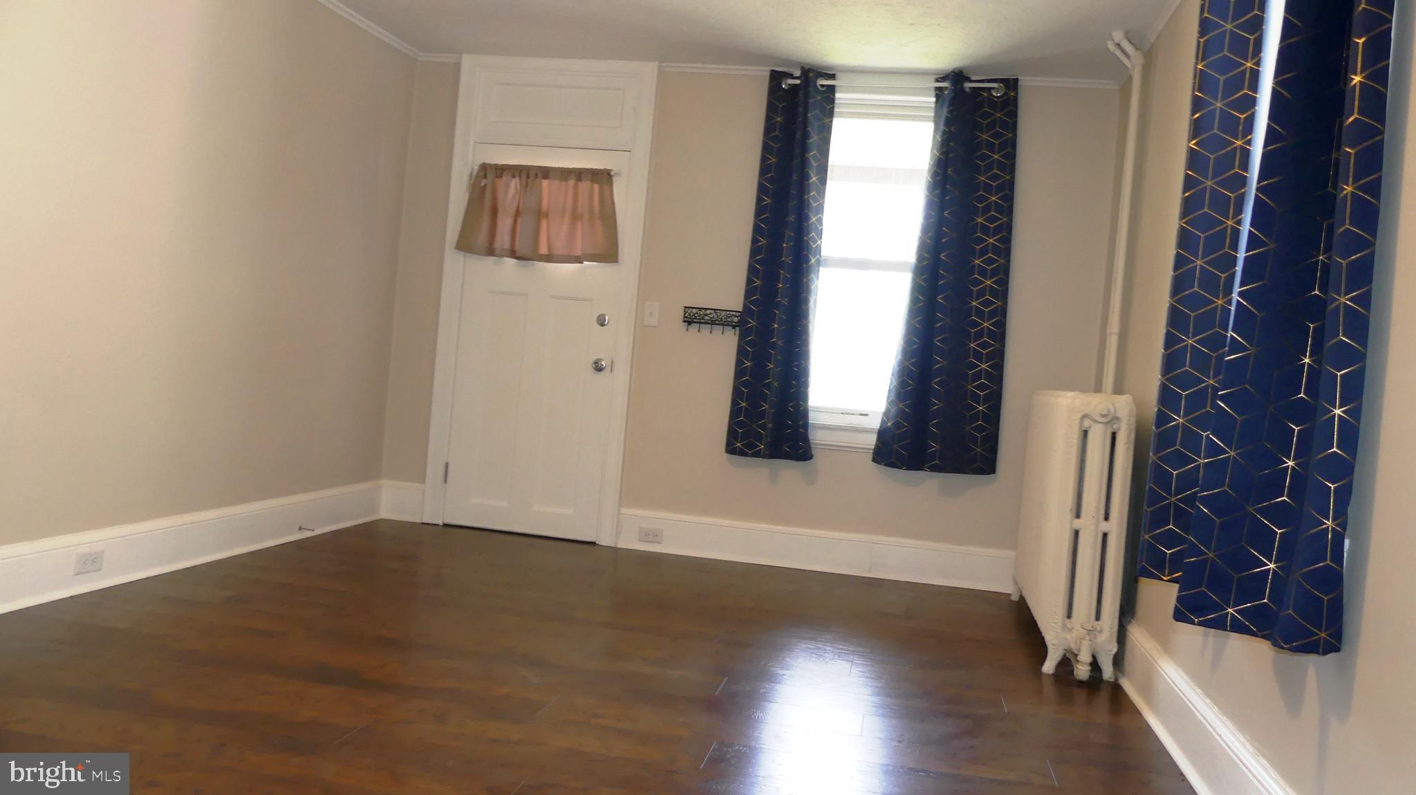 213 North Main Street Jacobus, PA 17407 - Photo 9 of 35 Living Room