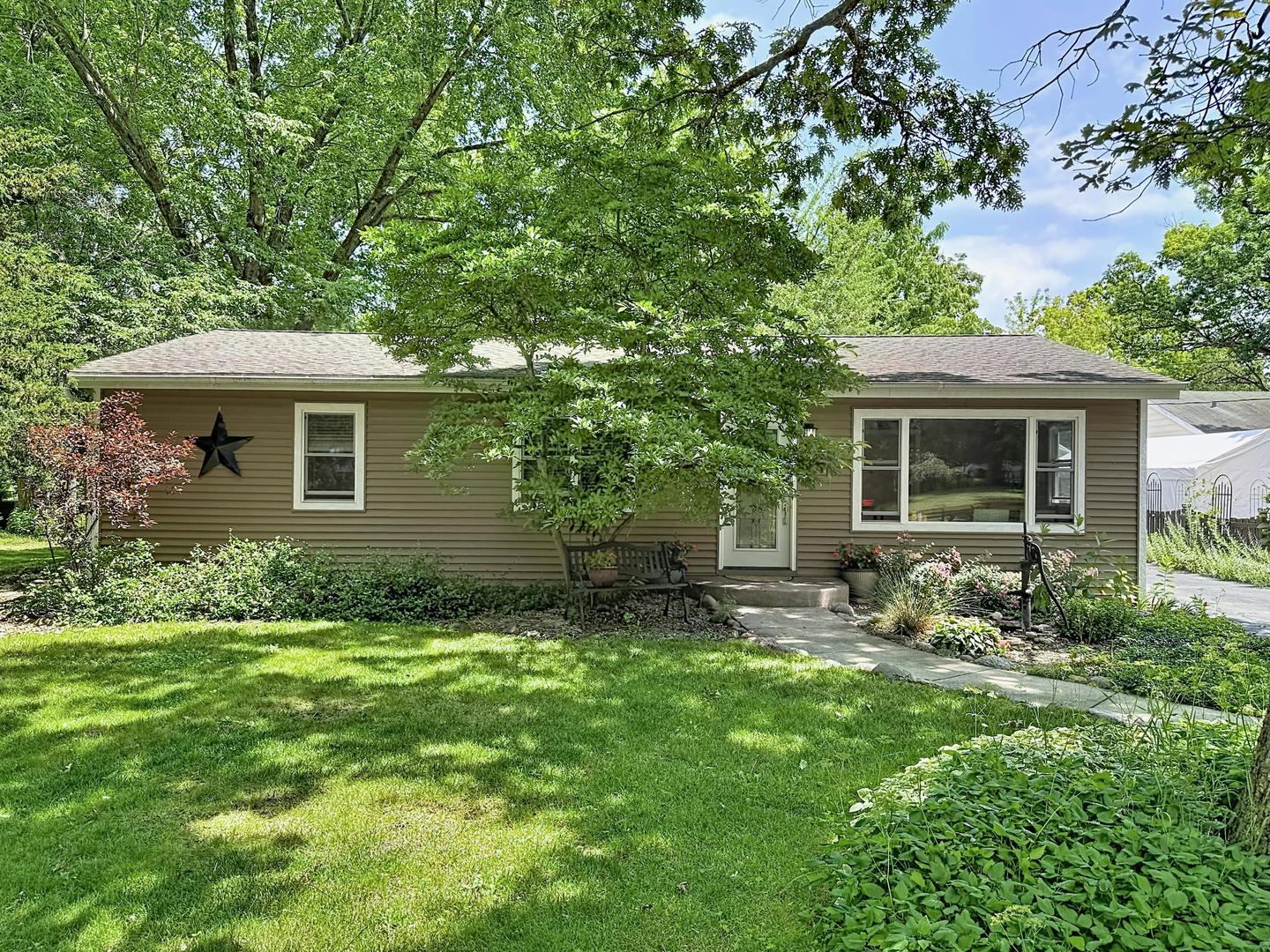 6506 Blaine Place Spring Grove, IL 60081 - Photo 1 of 68