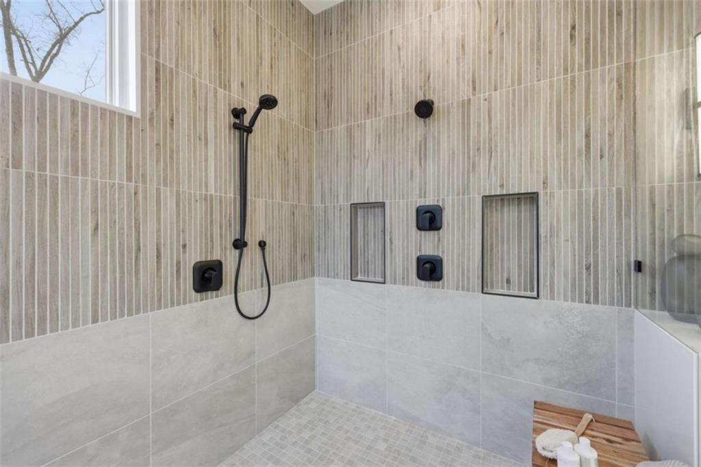 4632 A Shirley Road Gainesville, GA 30506 - Photo 31 of 72