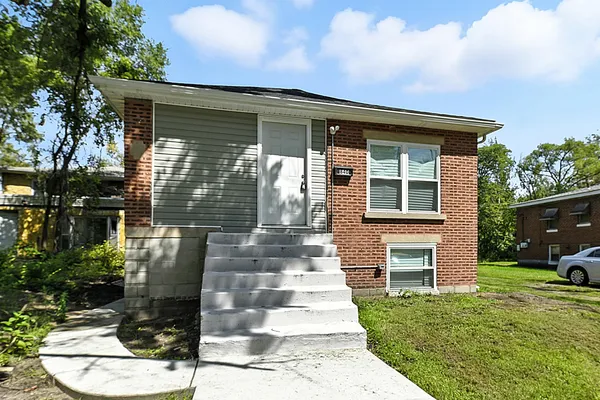 $187,000 | 840 East 25th Avenue, Gary, IN 46407