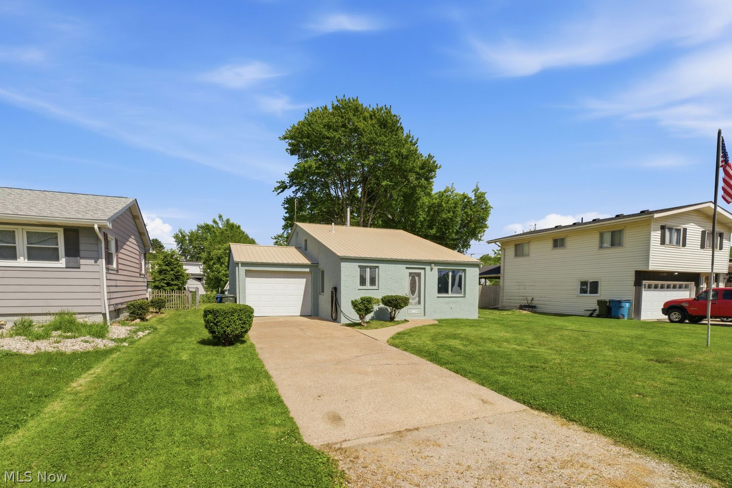 445 Morton Road Vermilion, OH 44089 - Photo 2 of 39