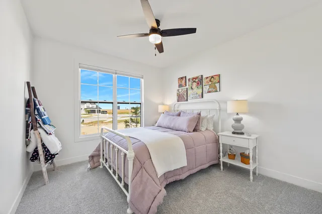 $489,000 | 1511 Lincoln Pk Drive, Bloomington, IL 61705