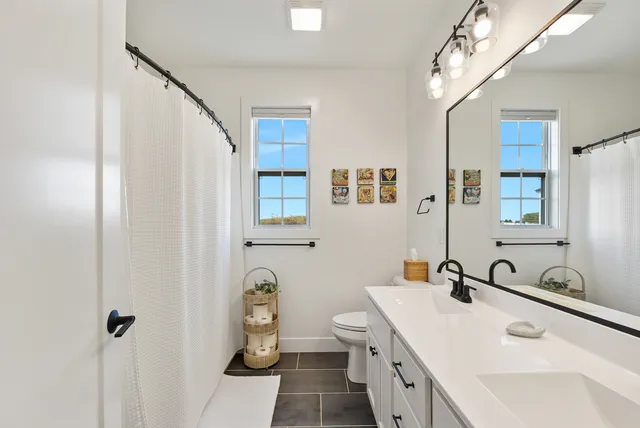 $489,000 | 1511 Lincoln Pk Drive, Bloomington, IL 61705