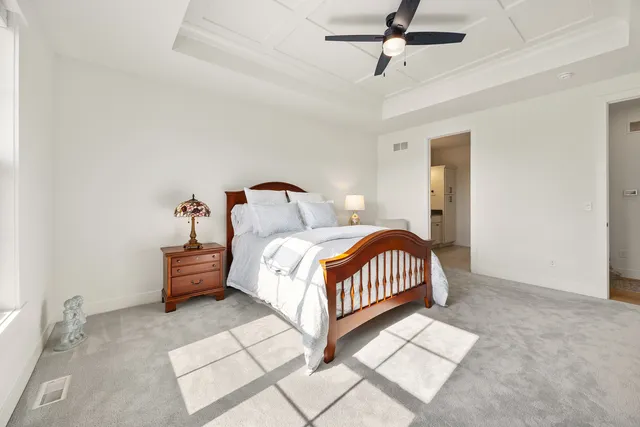 $489,000 | 1511 Lincoln Pk Drive, Bloomington, IL 61705